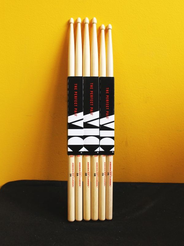 Vic Firth American Classic Hickory Drum Sticks